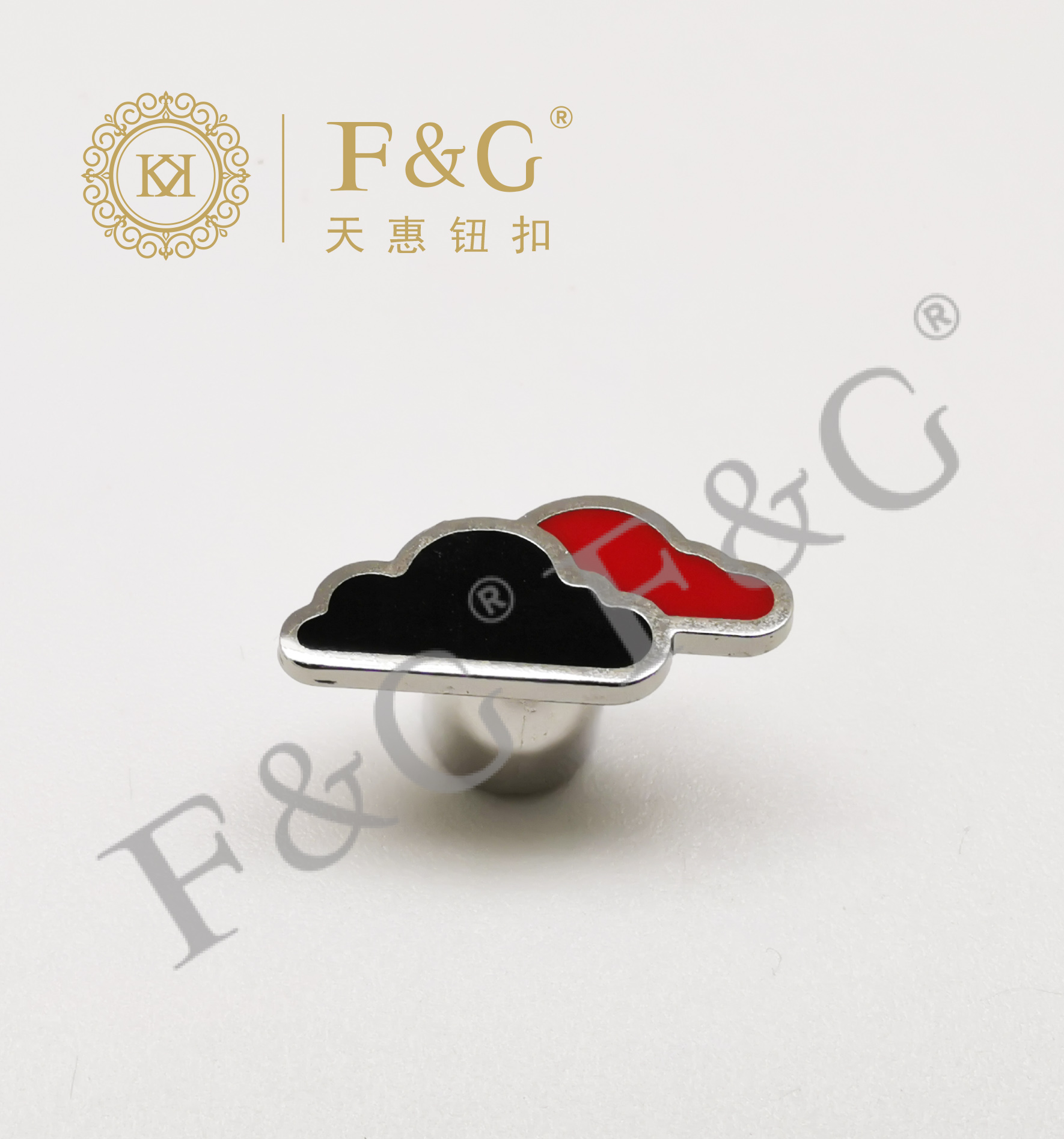 时尚胸针