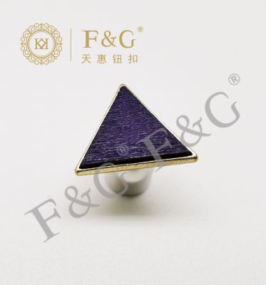 时尚胸针