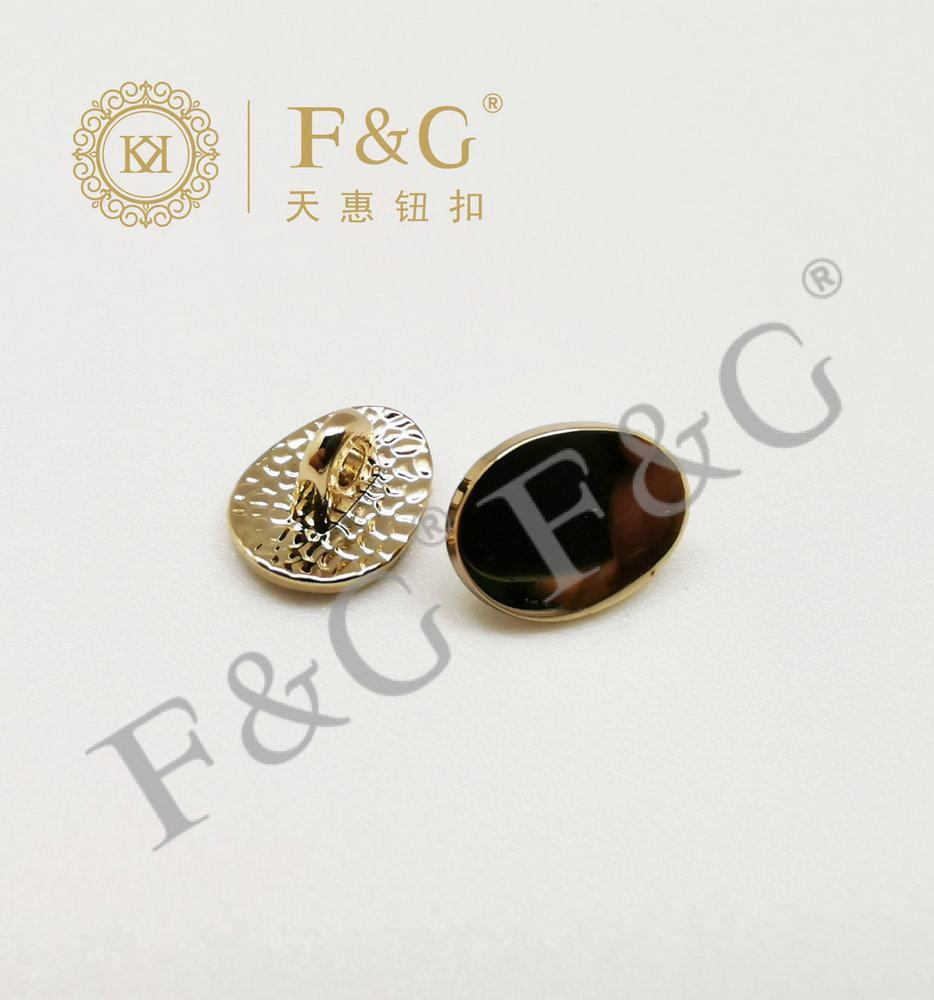 Alloy button